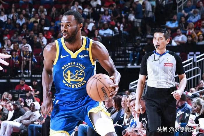 NBA球员在比赛中表现出色成为头条