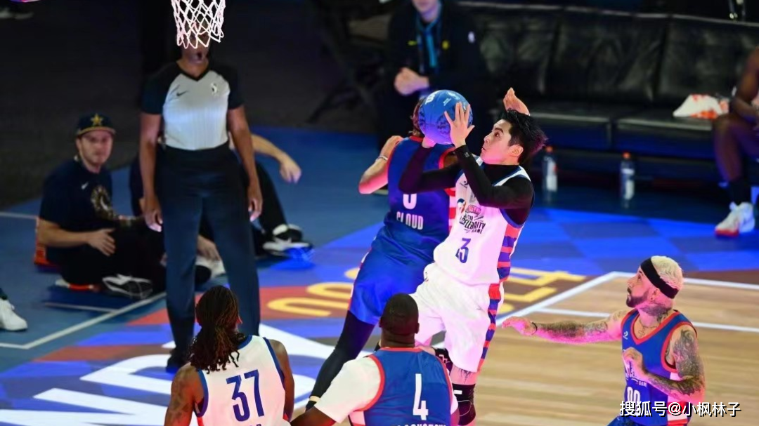 NBA球星在全明星赛中大放异彩