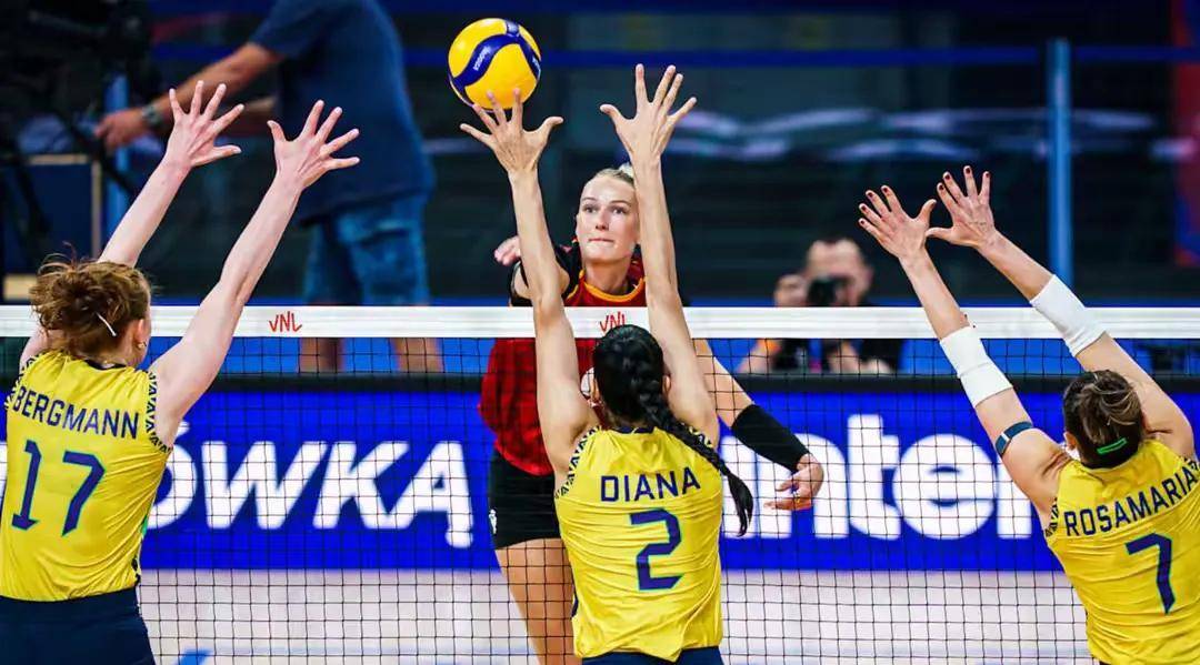 巴西女排惊险击败俄罗斯,晋级半决赛 巴西女排惊险击败俄罗斯,晋级半决赛