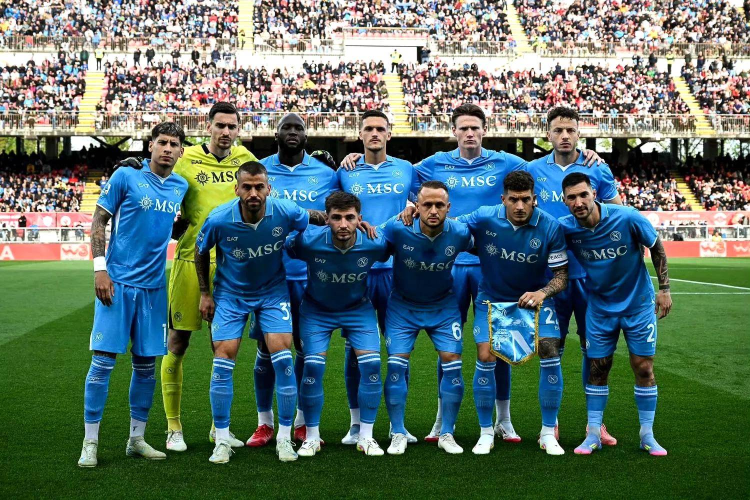 那不勒斯客场铁桶阵不敌强敌，陷入意甲困境