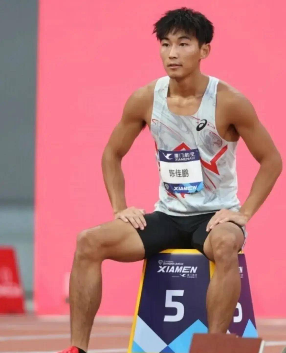 热血沸腾！运动员们励精图治创历史