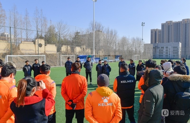 天津泰达客场遭遇河南嵩山龙,遗憾失分 天津泰达客场遭遇河南嵩山龙,遗憾失分