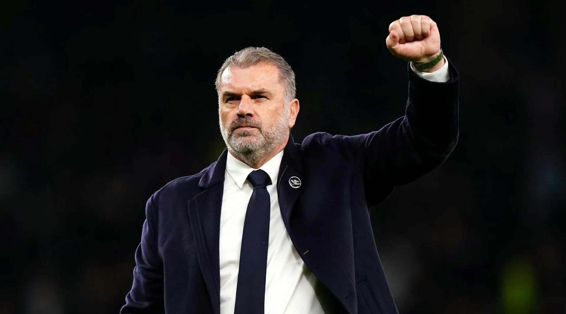 主教练战术调整得当，带领球队走向胜利之路