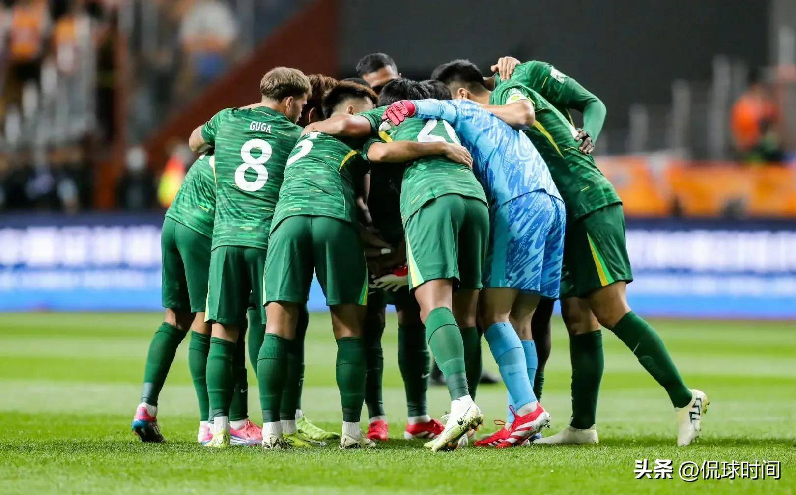 北京国安客场不敌大连一方，积分领先优势缩小