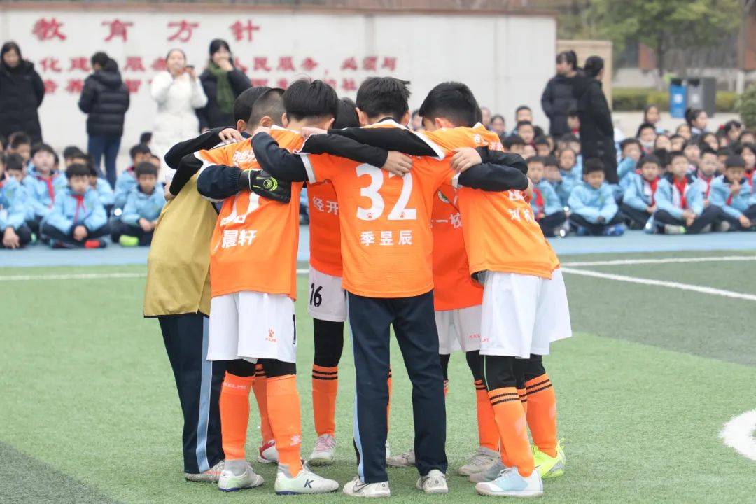 激情飞扬，球迷狂热！全球各大联赛竞逐冠军