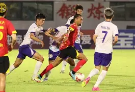 捷克小鬼球星独中两元,助祖国球队势如破竹 捷克小鬼球星独中两元,助祖国球队势如破竹