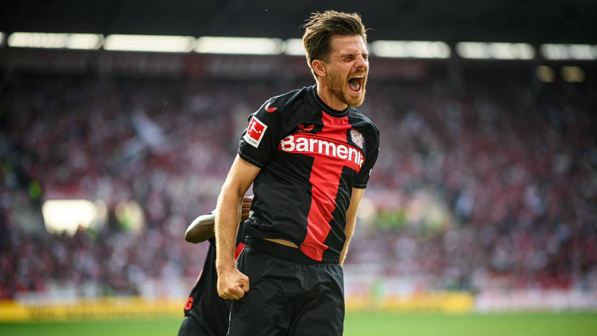 易胜博体育官方网站-杜塞尔多夫主场不敌勒沃库森，遭遇连败