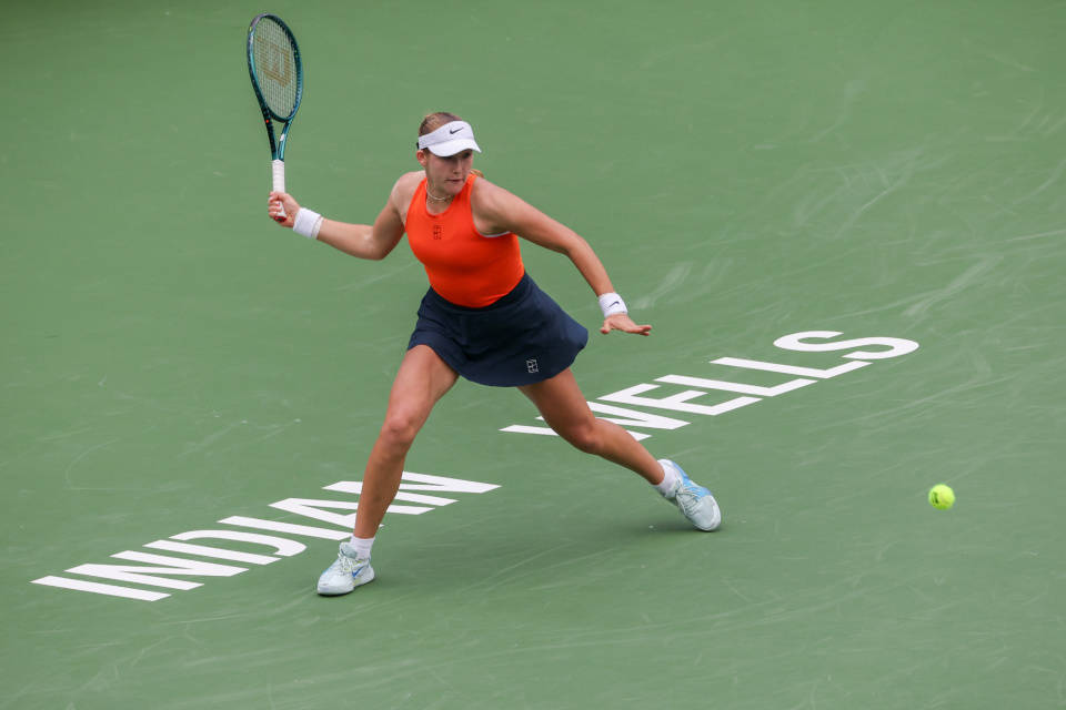 网球女单:瑞士选手一路领先夺冠 网球女单:瑞士选手一路领先夺冠