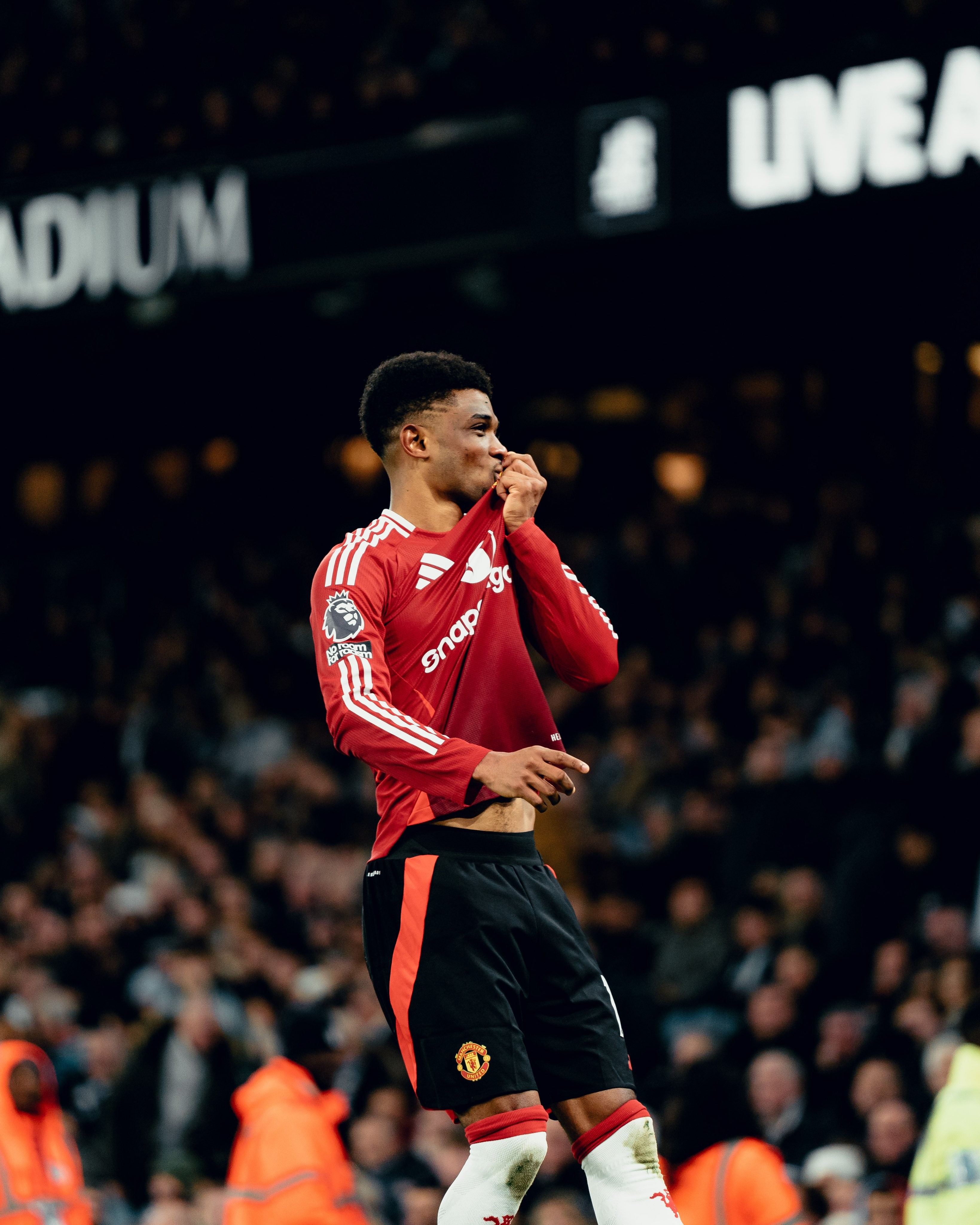 曼联客场惨败，赛季前景堪忧！