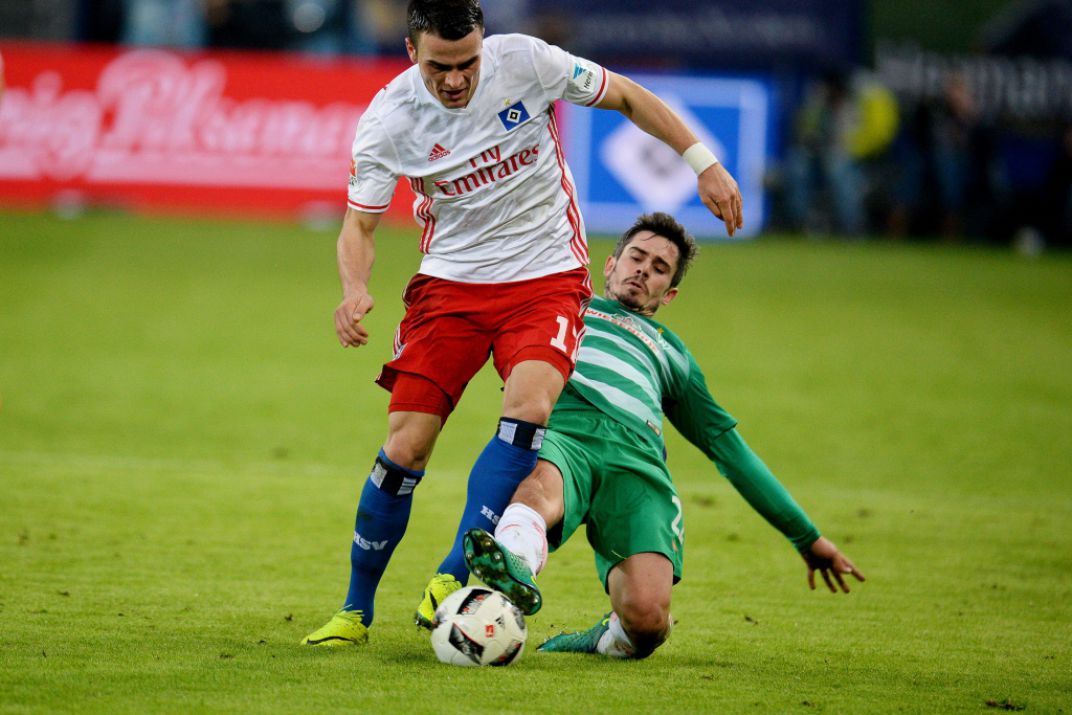 汉堡喜获胜利,终结不败纪录 汉堡喜获胜利,终结不败纪录