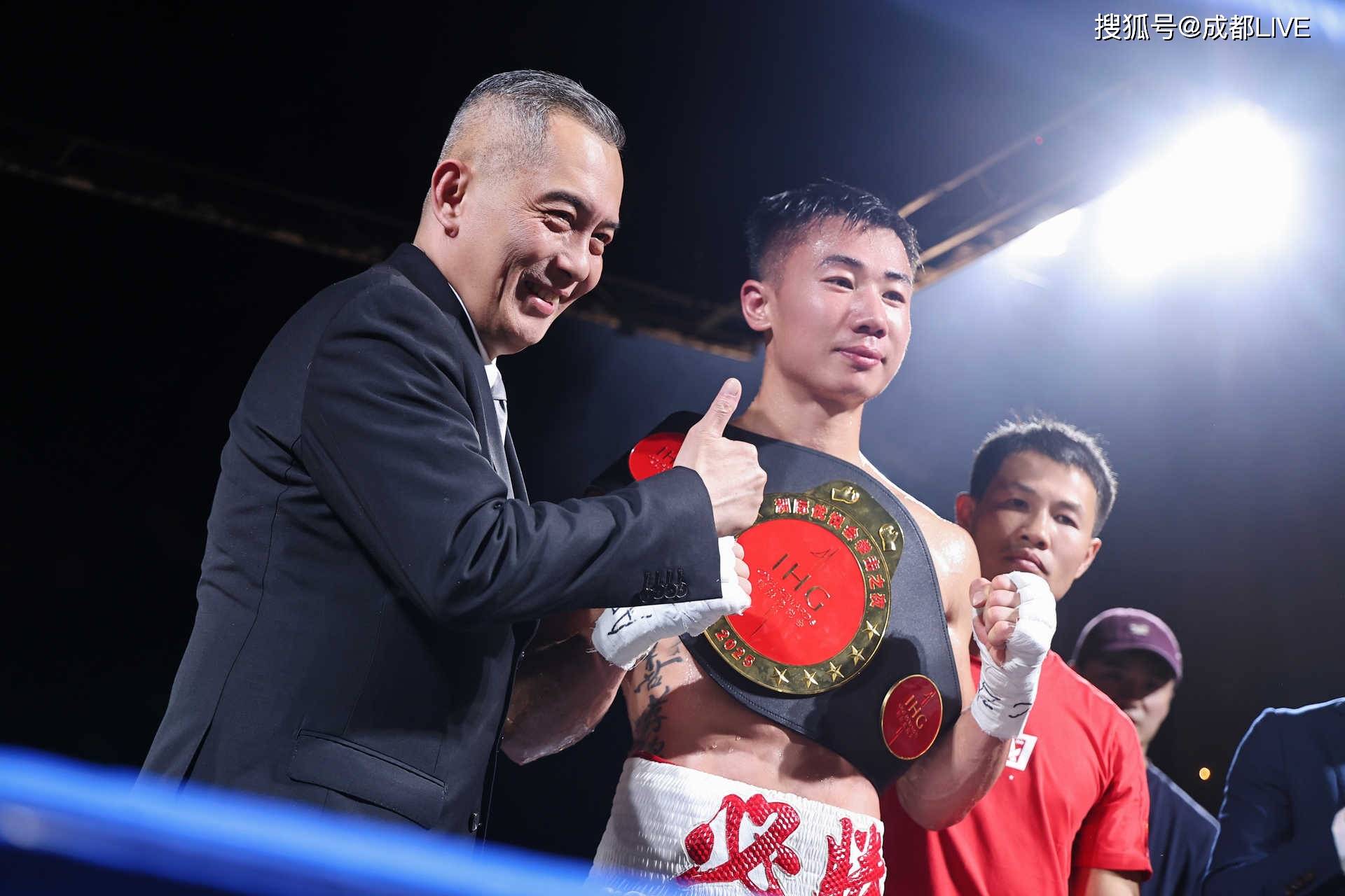 精彩淋漓!国内强强对决上演,胜者屹立擂台 精彩淋漓!国内强强对决上演,胜者屹立擂台