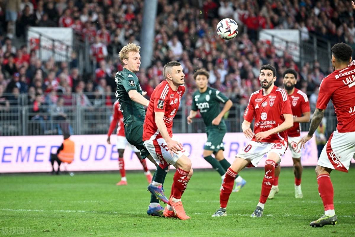 斯特拉斯堡取胜马赛，气势如虹