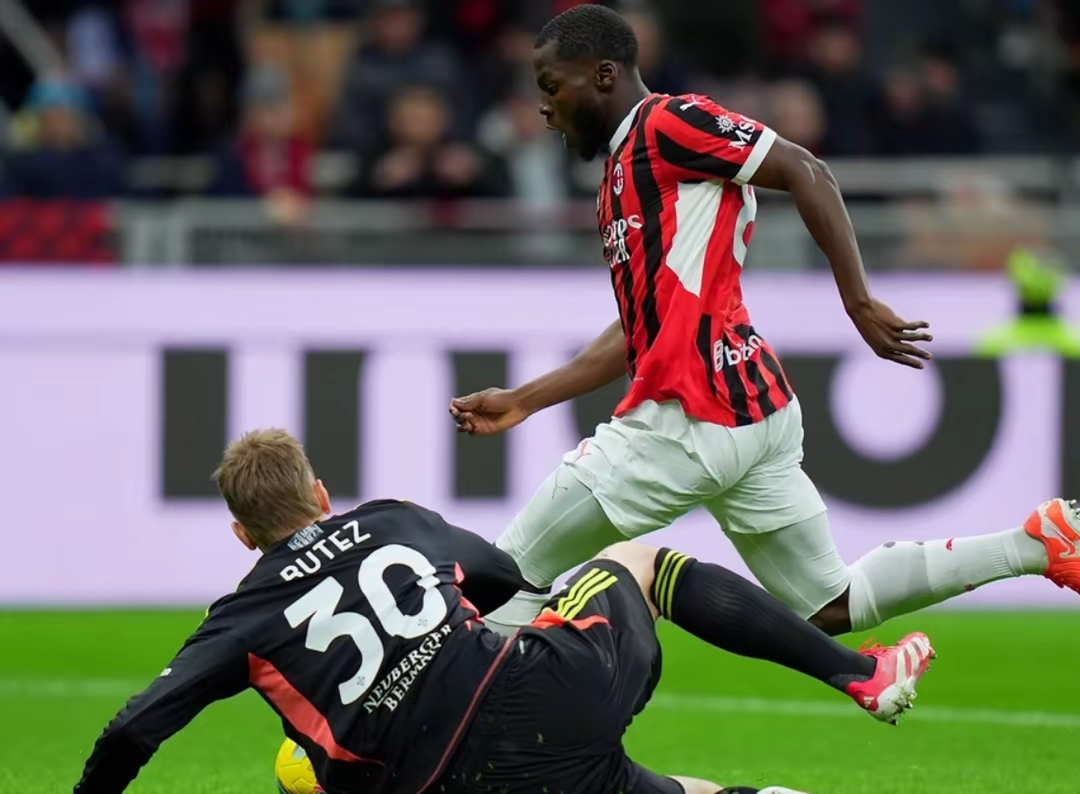 AC米兰后卫助攻破门，助球队获胜