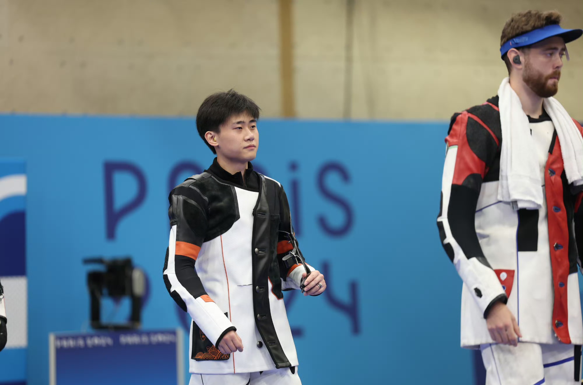 比赛过程中发生惊心动魄的瞬间