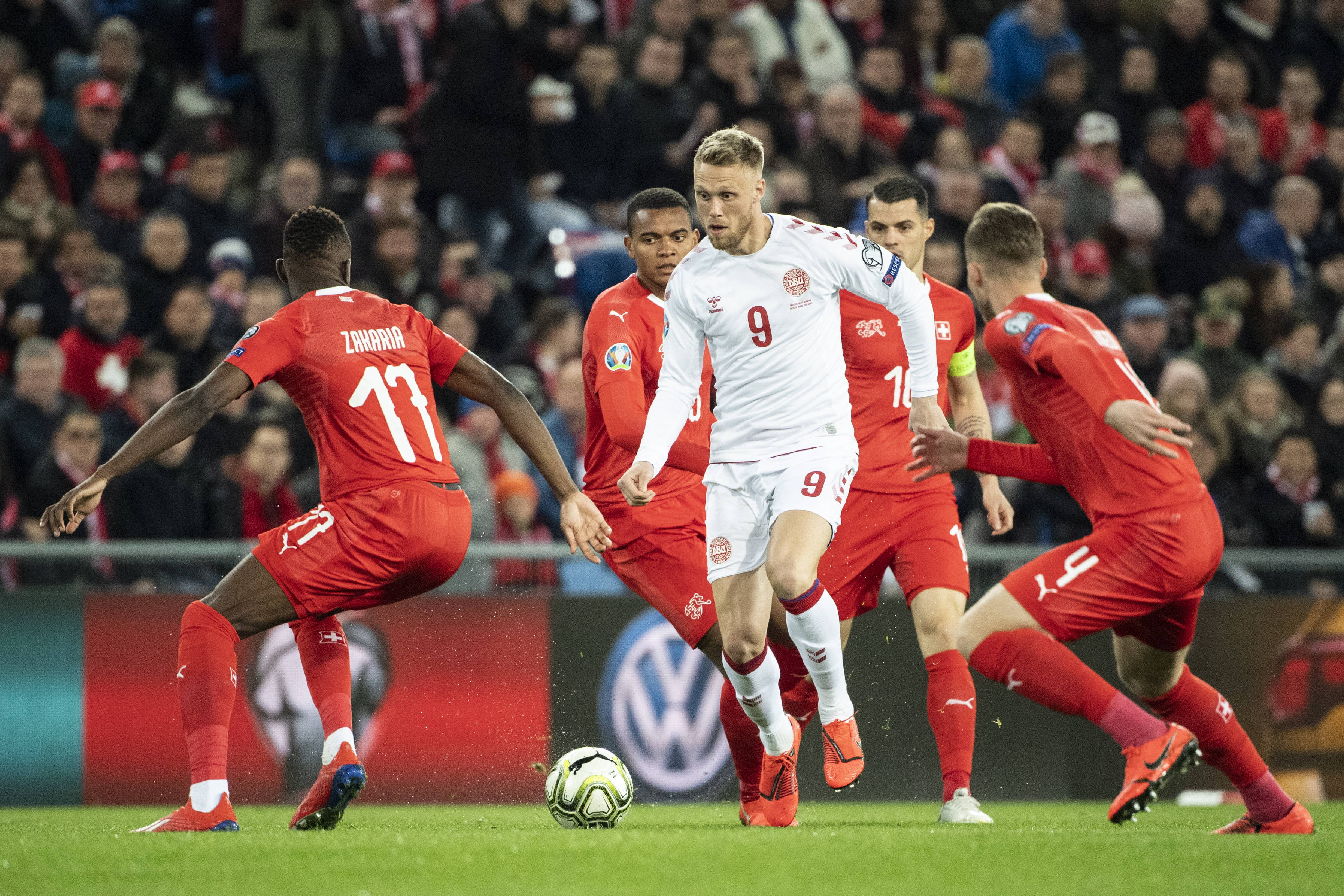 爱沙尼亚逆袭击败拉脱维亚，惊险进入欧预赛八强