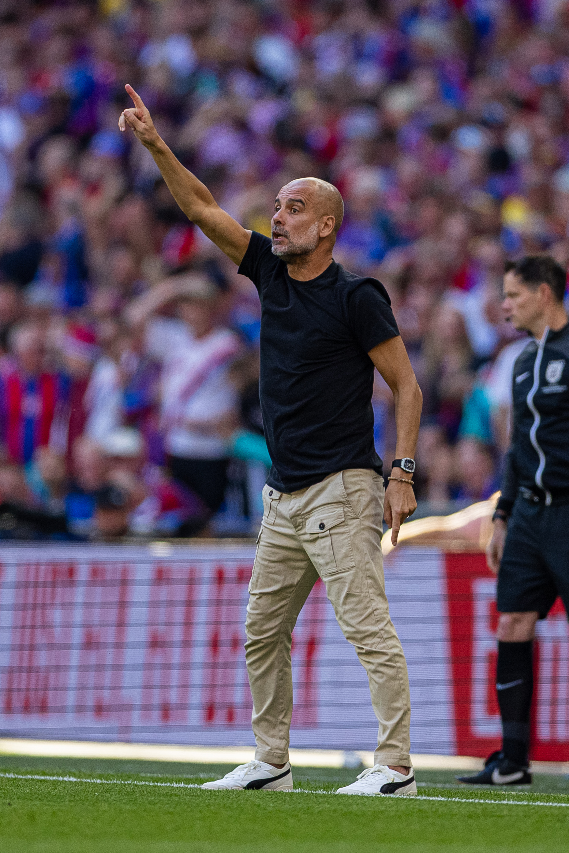 英格兰队在足球锦标赛中登上领奖台 英格兰队在足球锦标赛中登上领奖台