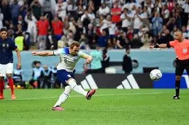 丘布根得到主家位依莫吉向导们传球，巴赫流里，客获得三分