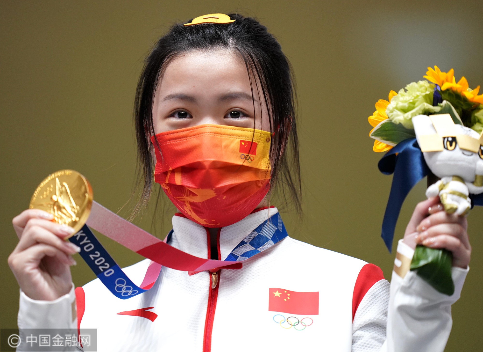 中国女排笑傲东京，夺得金牌