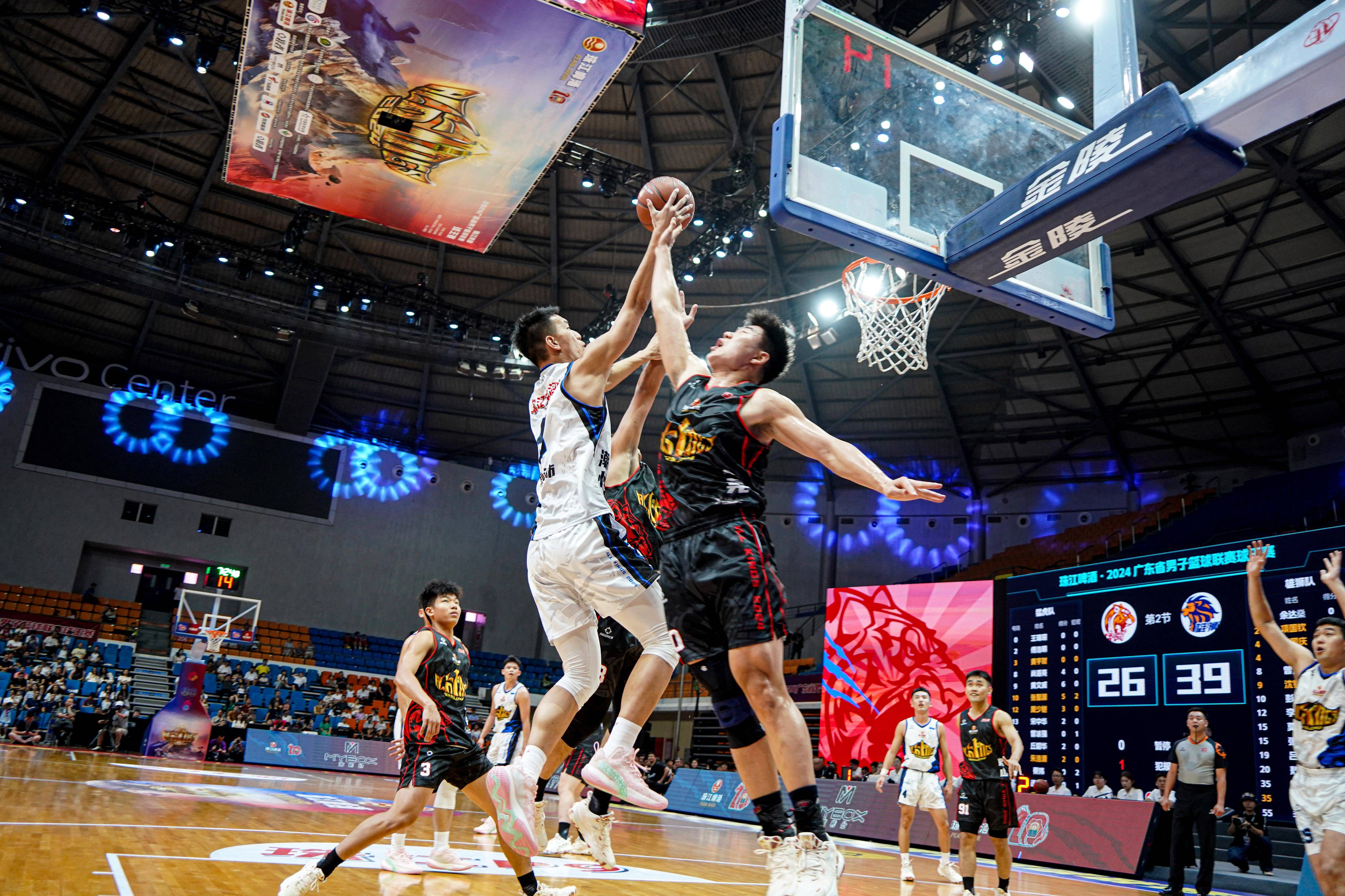 亚洲杯篮球比赛掀起热潮,吸引大批球迷 亚洲杯篮球比赛掀起热潮,吸引大批球迷