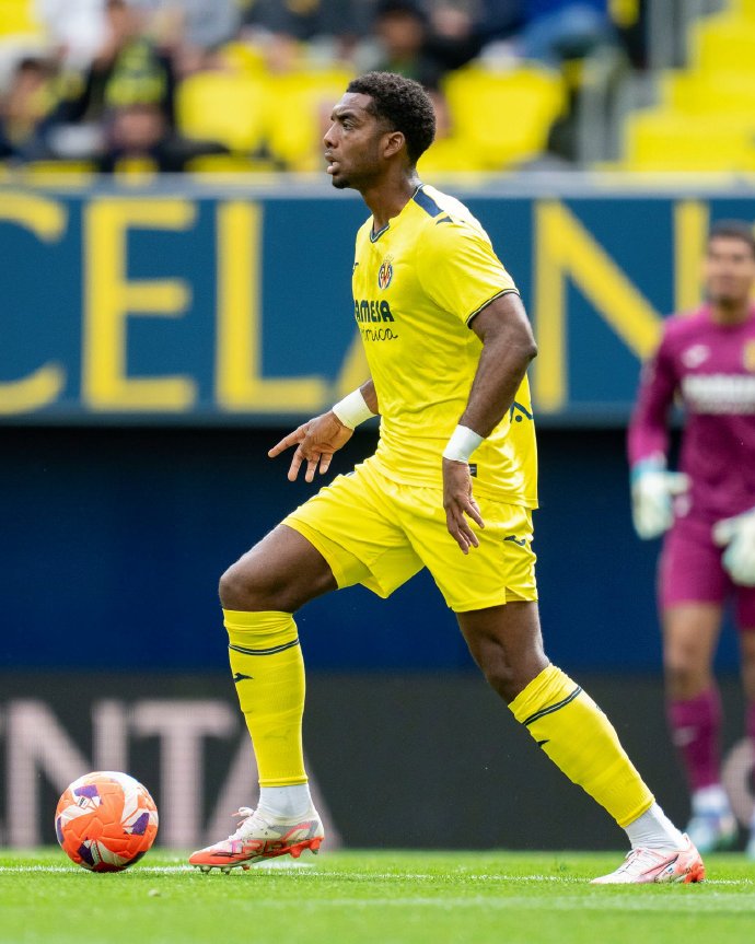 比利亚雷亚尔主场不敌对手，遗憾错失平局机会