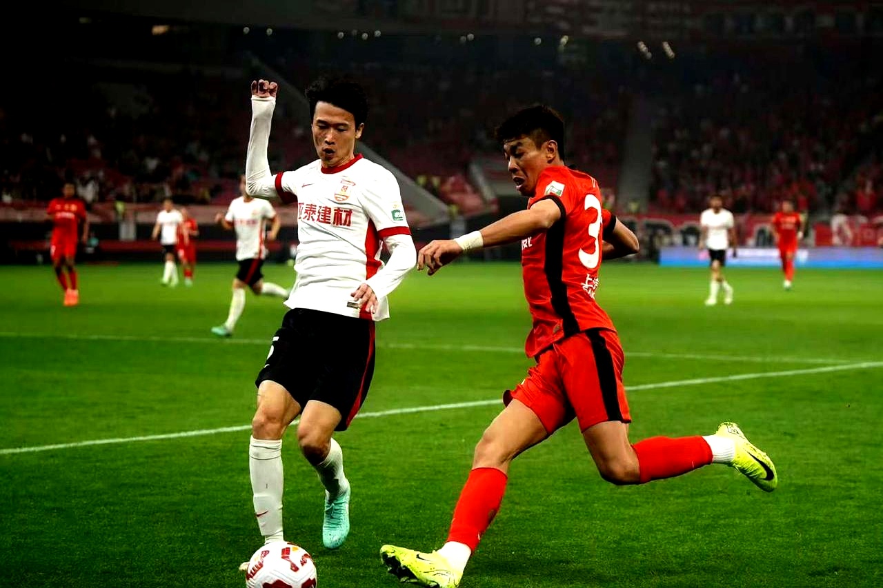 申花主场逼平鲁能,保持积分不败纪录 申花主场逼平鲁能,保持积分不败纪录