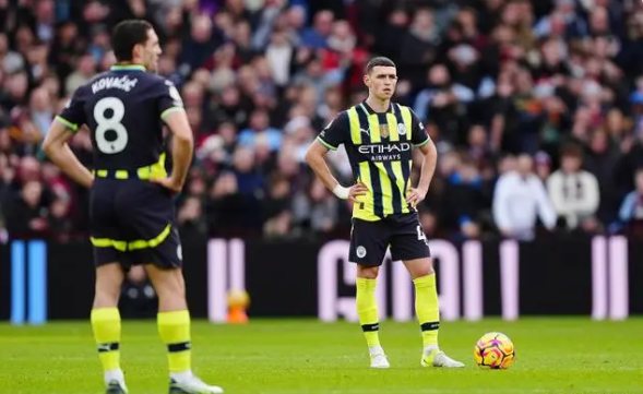 曼城遭遇挑战,惨遭惨败,球队士气下滑 曼城遭遇挑战,惨遭惨败,球队士气下滑