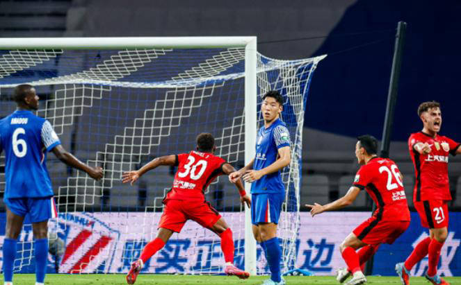 罗瑟厄姆主场惨败,保级形势严峻 罗瑟厄姆主场惨败,保级形势严峻