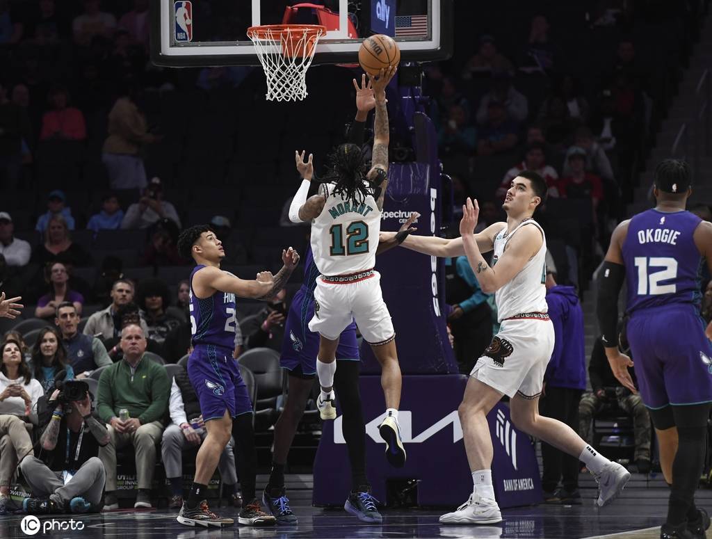 灰熊主场击败黄蜂，喜迎胜利