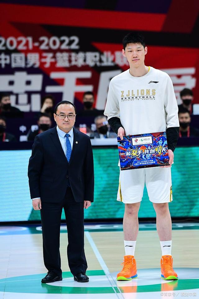 天津泰达客场挑战重庆斯威，取得关键胜利