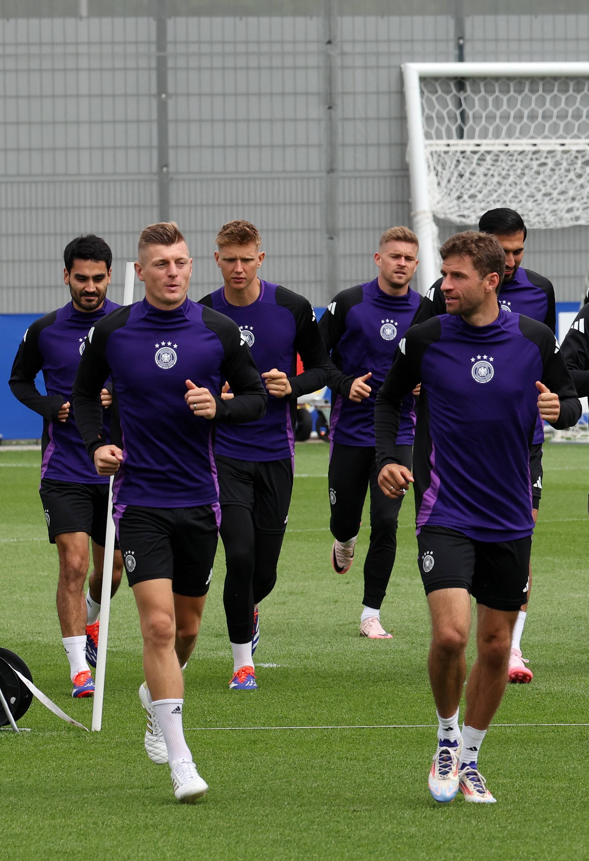 欧洲足球赛事精彩不断，球员个人能力展现无限