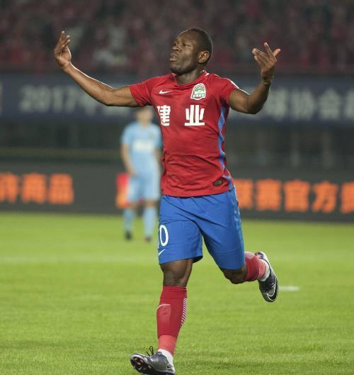 大连一方迎战河南建业：谁将成功压制对手？