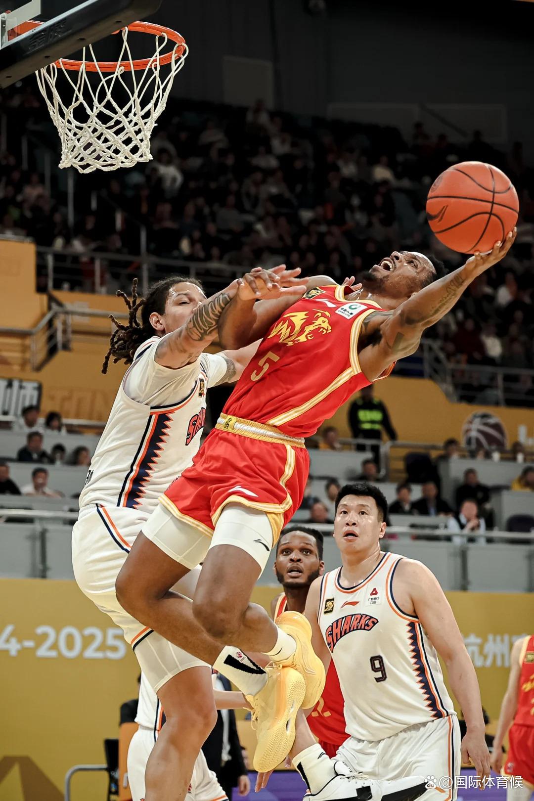 精彩不断！CBA赛场风云再起