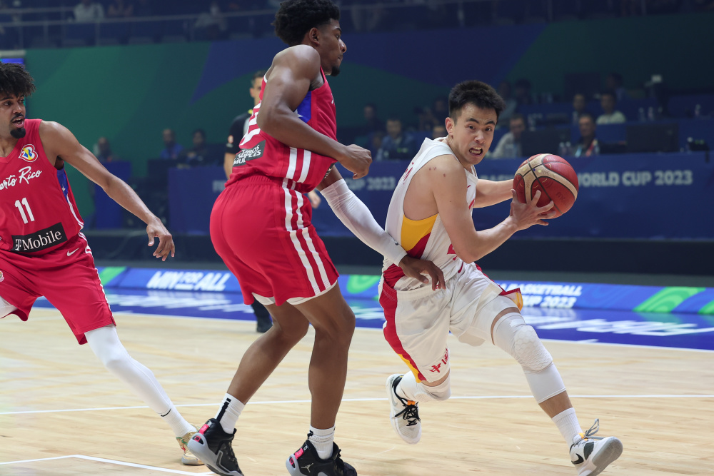 世界杯篮球冠军角逐华章开启,球队实力对决 世界杯篮球冠军角逐华章开启,球队实力对决